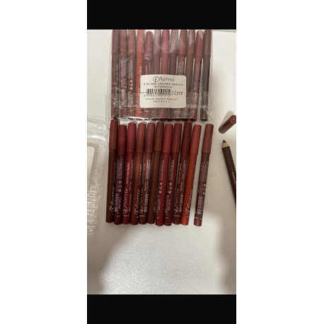Олівець для контурів губ FLORMAR Waterproof Lipliner ценна за упаковку